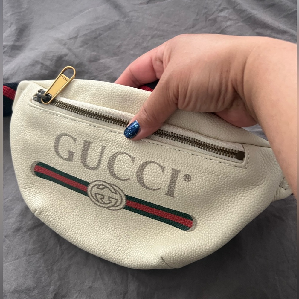 👑✅PRICE FIRM✅👑Gucci Small White Waist Bum Bag. NWOT - Picture 6 of 17